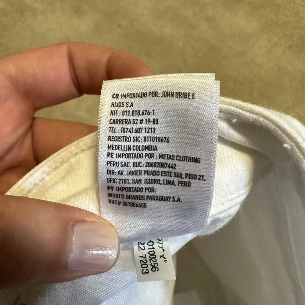American Eagle White Shorts Stretch - Picture 5 of 8